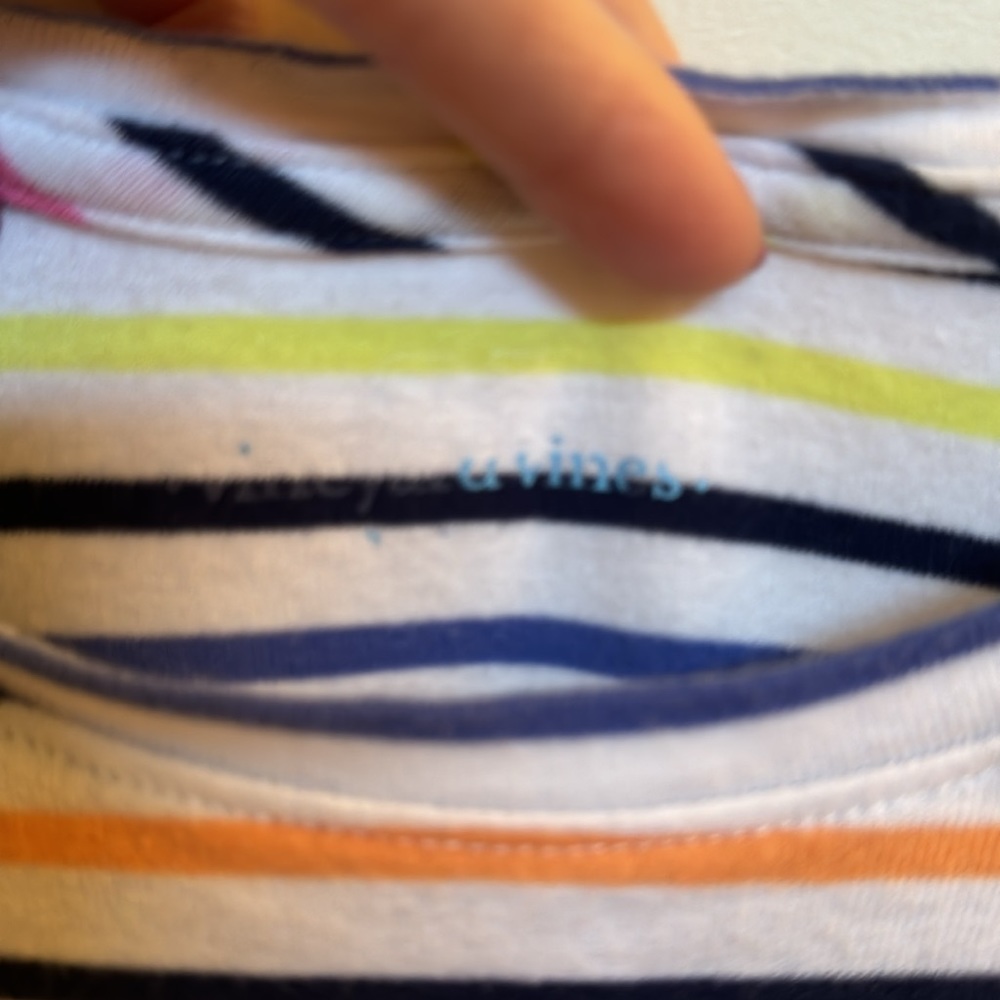 Vineyard Vines‎ tee shirt - Picture 2 of 5